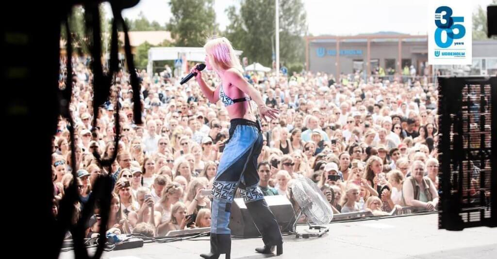 Zara Larsson on stage