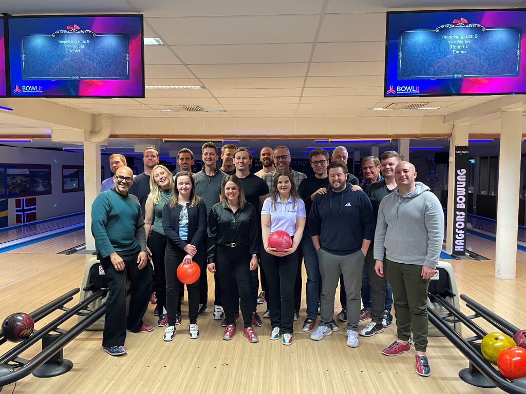 Participants from Uddeholm Business Academy – Value Based Business 2023 at bowling alley