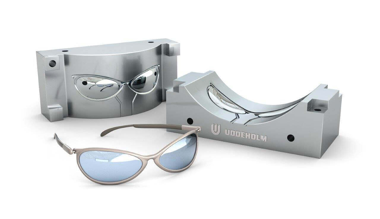 Tool steel mould for glasses